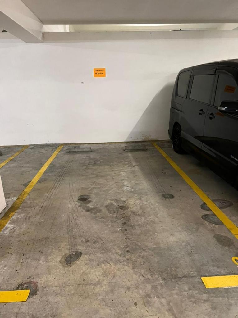 Pangsapuri Jiejie P16 Wifi Netflix Putrajaya