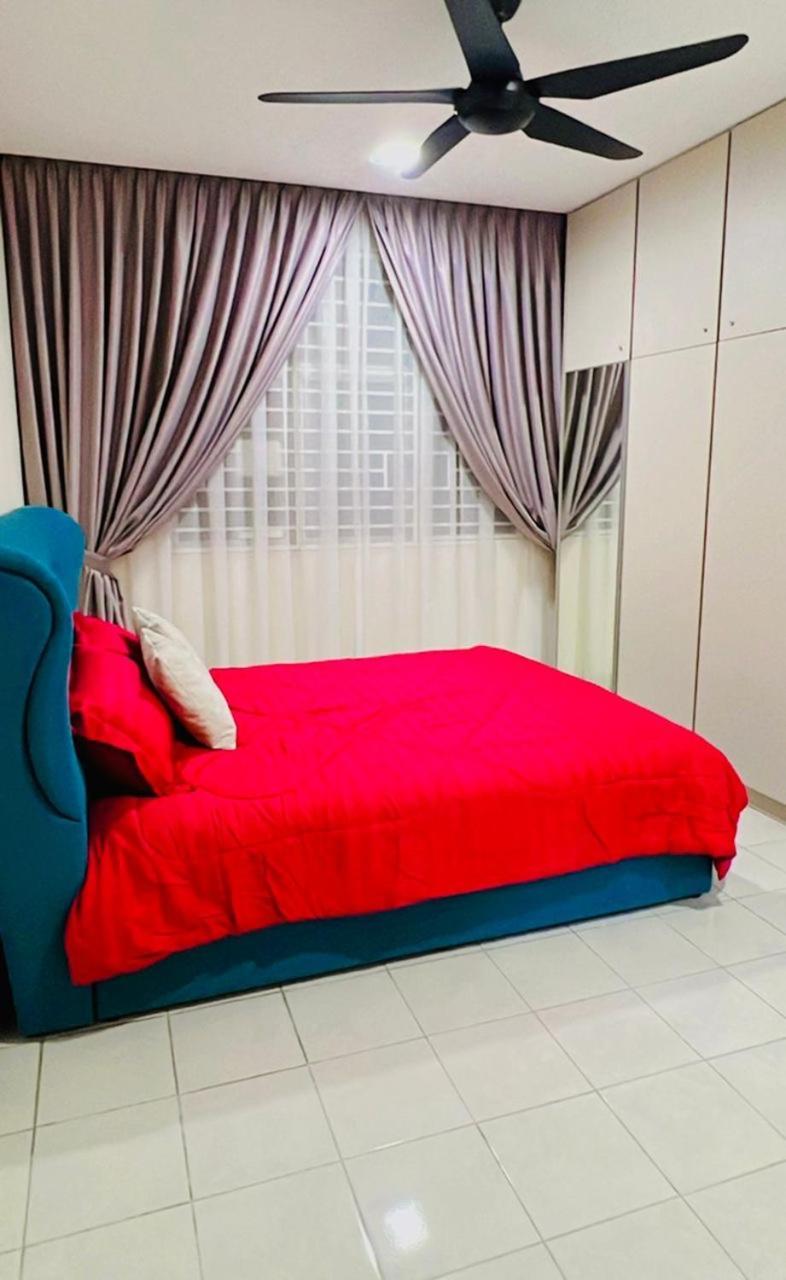 Jiejie P16 Wifi Netflix Pangsapuri *