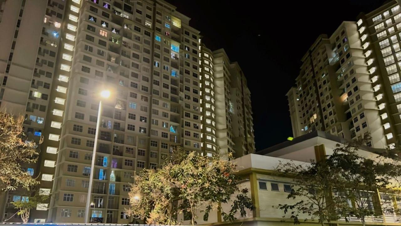 Jiejie P16 Wifi Netflix * Putrajaya