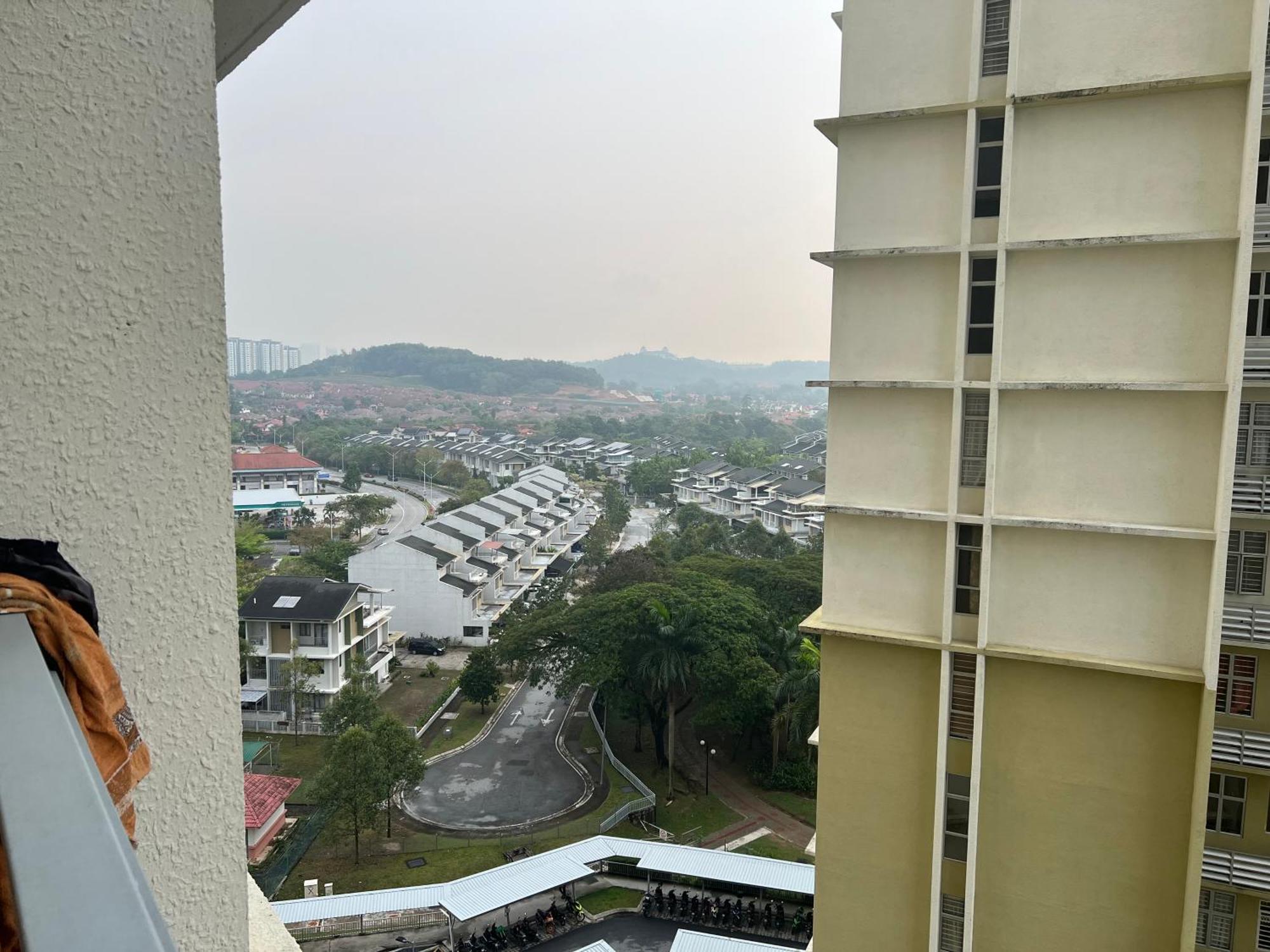 Pangsapuri Jiejie P16 Wifi Netflix Putrajaya